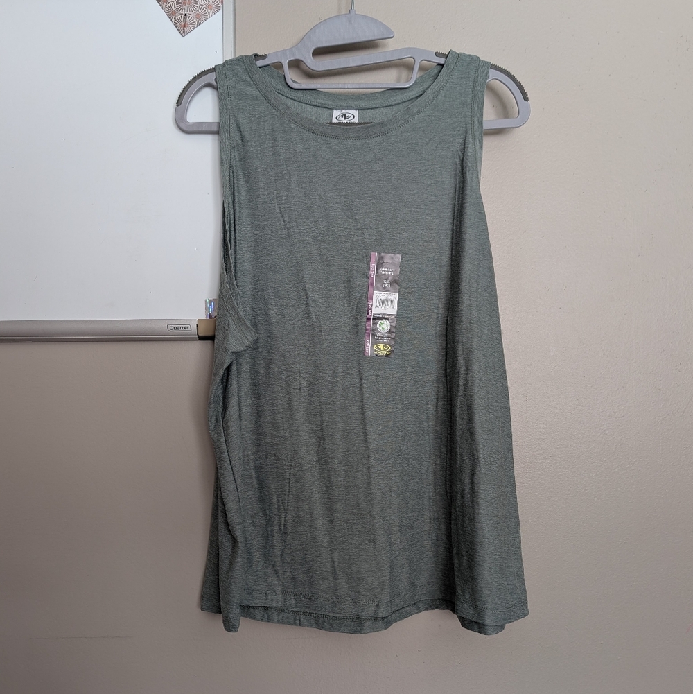 XXL NWT Clothing Bundle - Picture 4 of 6